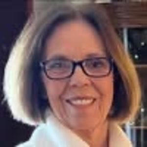 Meet your Posher, Carolyn